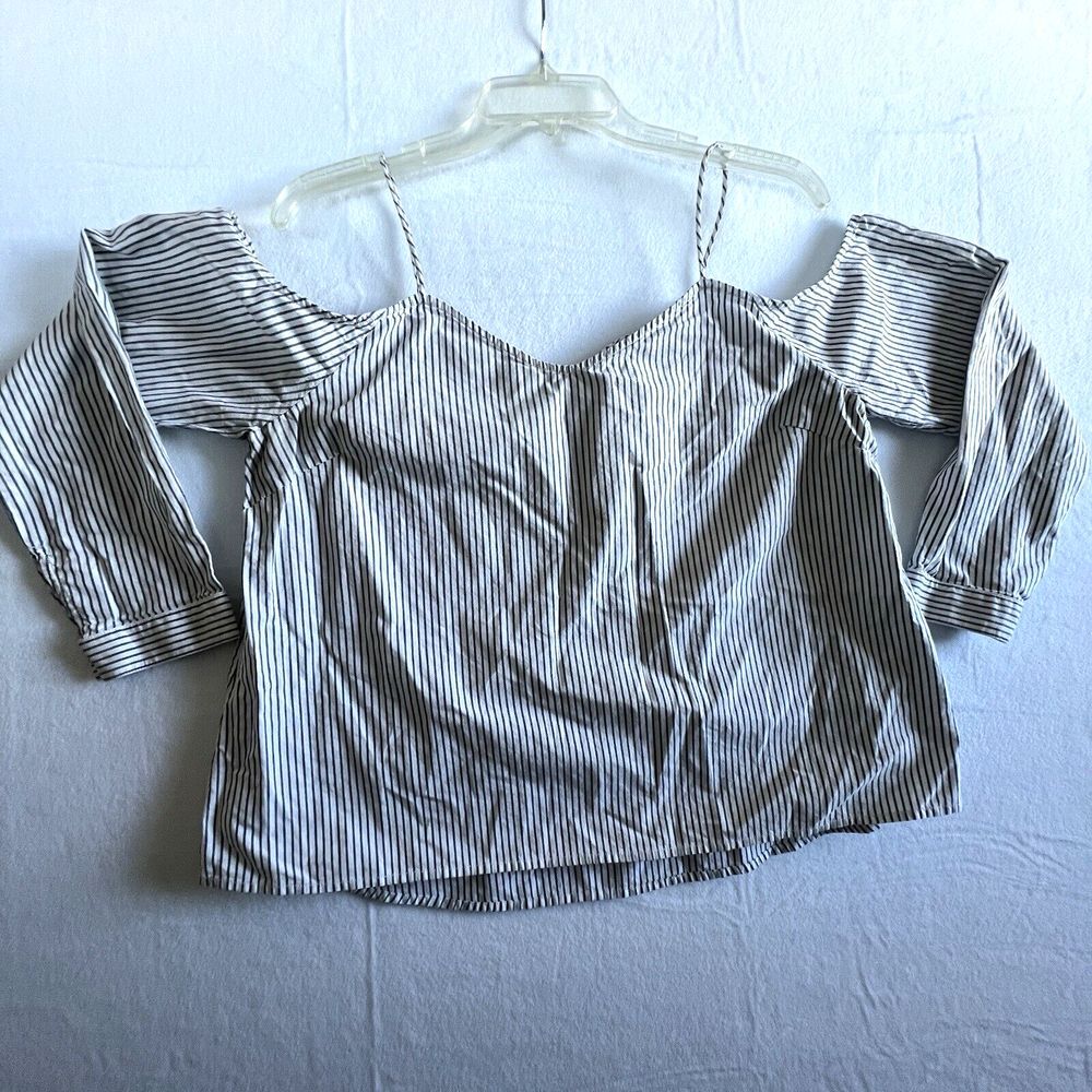 Calvin Klein Jeans Cold Shoulder Top Womens L Blue White Striped Long Sleeve - Picture 3 of 9